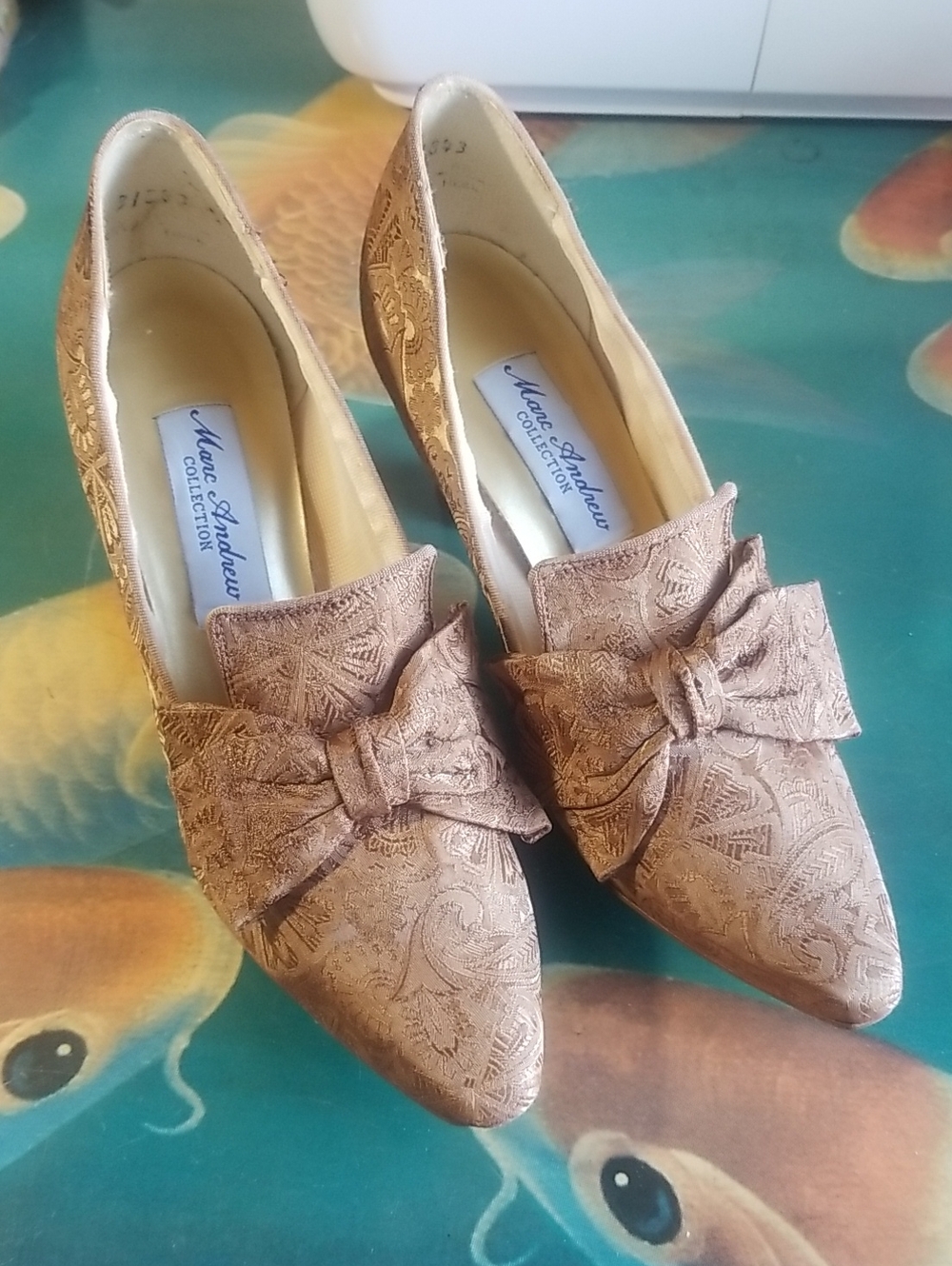 Vintage Women's Bronze Brown Pointed-Toe Bow Flats